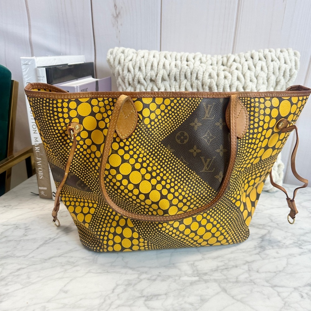 Louis Vuitton Yayoi Kusama Limited Edition tote - Picture 2 of 9